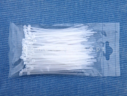 Пластиковые стяжки для крепления сетки