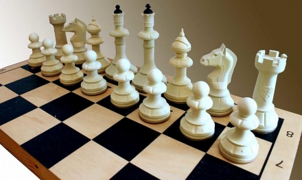 Шахматы + Шашки &quot;АЙВЕНГО&quot; (Россия, Дерево, 43х22х6 см), фото 1