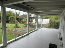 Застекленная беседка ВИСТА с безрамным остеклением Застекленная беседка ВИСТА с безрамным остеклением