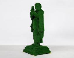 Топиари Герой Отечества - газон Есо, фото 3