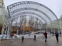 Высокий арочный навес с большим пролетом