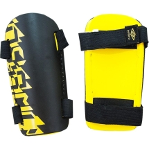 Щитки любителские "UMBRO Veloce Slip", размер L, пластик, без голеностопа, черно-желтый Щитки любителские "UMBRO Veloce Slip", размер L, пластик, без голеностопа, черно-желтый