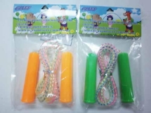 Скакалка 7023 (2,4 м, ручки: пластик, шнур: резина)