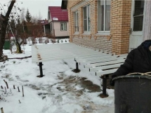 Навес веранда на сваях