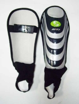 Щитки футбольные арт.0535 Щитки футбольные арт.0535