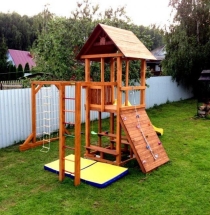 Детская игровая деревянная площадка для дачи "Мадрид 1Д" Детская игровая деревянная площадка для дачи "Мадрид 1Д"