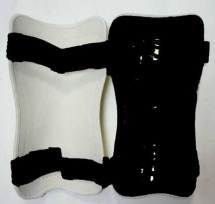 Щитки футбольные арт.0564 (средние) Щитки футбольные арт.0564 (средние)