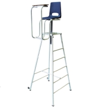 Судейская вышка с регулируемой высотой сидения