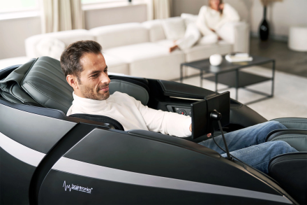 Массажное кресло с искусственным интеллектом Skyliner 3, черно-серое, фото 3