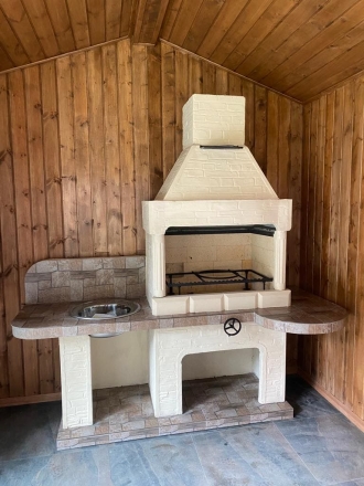 Печь № 14А — Печь барбекю с рабочим столом (фактура под кирпич), фото 1