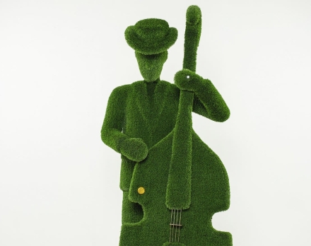 Топиари городской музыкант с контрабасом - газон Eco, фото 3