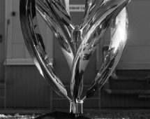 Скульптура из нержавеющей стали Ирис Стандартный размер