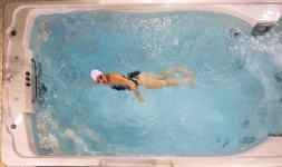 Плавательный спа-бассейн Jacuzzi J-16 PowerPro, фото 3 Плавательный спа-бассейн Jacuzzi J-16 PowerPro, фото 3