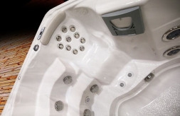 Плавательный спа-бассейн Jacuzzi J-16 PowerPro, фото 4 Плавательный спа-бассейн Jacuzzi J-16 PowerPro, фото 4