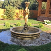 Фонтан Королевский и русалки в золоте Фонтан Королевский и русалки в золоте