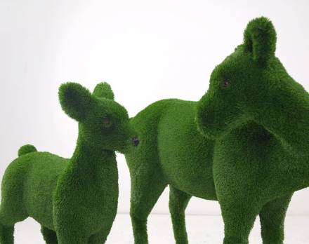 Топиари композиция олени, Мама с малышом Севой - газон Deluxe Green, фото 2