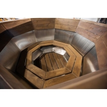 Сибирский банный чан "Добрыня Никитич" на бревнах + печь (нерж. сталь) 1850 мм Сибирский банный чан "Добрыня Никитич" на бревнах + печь (нерж. сталь) 1850 мм