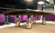 Дизайнерский бильярдный стол Django для игры в карамболь, 9 футов Дизайнерский бильярдный стол Django для игры в карамболь, 9 футов