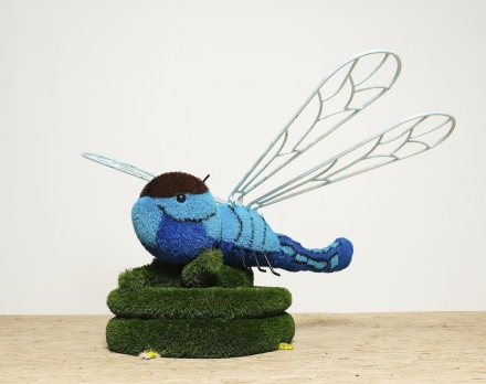 Топиари стрекоза Ванильная - газон Eco, фото 1