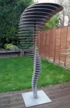 Вихрь скульптура