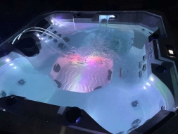 Уличный джакузи с подогревом Jazzi Pool 329A1 Capri, фото 11