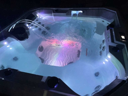 Уличный джакузи с подогревом Jazzi Pool 329A1 Capri, фото 11