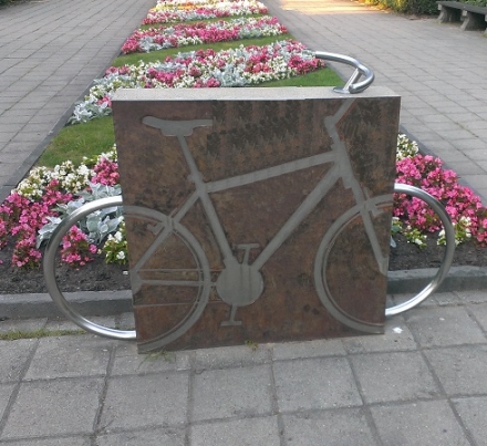 Декоративный велосипед (элемент дизайна велопарковок), фото 1
