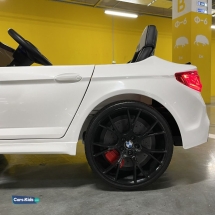Электромобиль BMW M5 Competition SX2118 белый Электромобиль BMW M5 Competition SX2118 белый