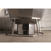 Сибирский банный чан "Илья Муромец" на подставке + печь 2250 мм опора - нерж. сталь Сибирский банный чан "Илья Муромец" на подставке + печь 2250 мм опора - нерж. сталь