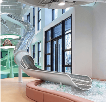 Светопрозрачная горка-труба Светопрозрачная горка-труба