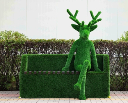 Топиари олень Варлам (с лавочкой) - газон Eco, фото 1
