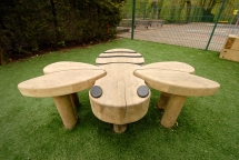 Детская скамейка Пчела