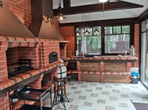 Печь Аристократ 854 Радиальный кирпич красный с коричневым