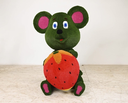 Топиари Мышка с клубничкой, h=190 см - газон Eco, фото 1