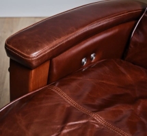 Массажное кресло OGAWA Cosmic Odyssey brown/light brown