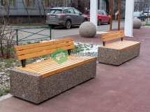 Скамейка бетонная «Бокс» с настилом и спинкой