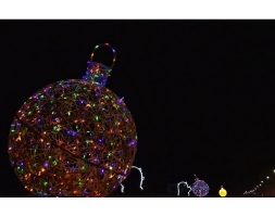 Светящаяся фигура Ёлочная игрушка на раме (диаметр 1,5 м), фото 4