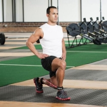 Амортизатор для ног с манжетами Lifeline Monster Walk, цвет: фиолетовый Амортизатор для ног с манжетами Lifeline Monster Walk, цвет: фиолетовый