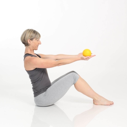 Утяжеленный мяч для пилатеса TOGU Toning Ball, 1,5 кг, красный , фото 4