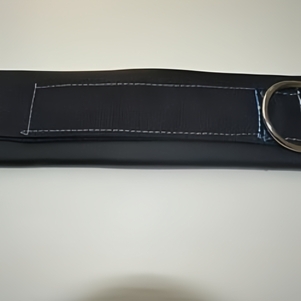 Манжета из эко-кожи с креплением на липучке, фото 1