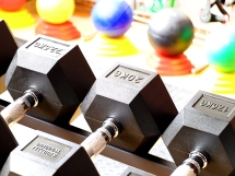 Набор гексагональных гантелей 16 пар от 1 до 25 кг Набор гексагональных гантелей 16 пар от 1 до 25 кг