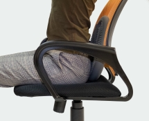 Массажно-балансировочная подушка с ручкой красная