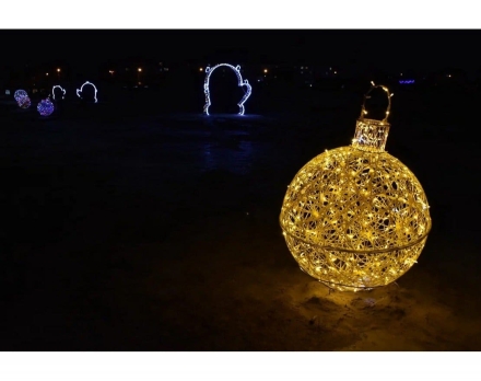 Светящаяся фигура Ёлочная игрушка на раме (диаметр 1,1 м), фото 6