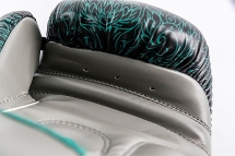 (Перчатки для бокса UFC PRO Thai Naga 16 Oz - зеленые)