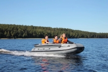 Моторная лодка ПВХ Фрегат 390 F с фальшбортом Серый