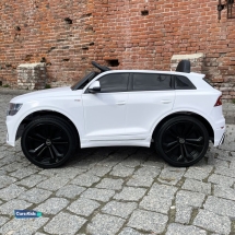 Электромобиль Audi Q8 BBH-1187 белый